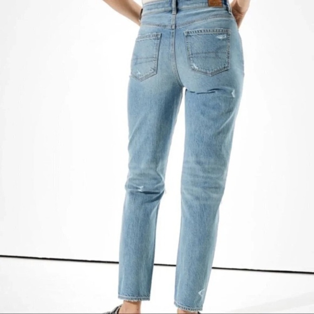 American Eagle  Hi-Rise Girlfriend Jeans - Picture 3 of 11